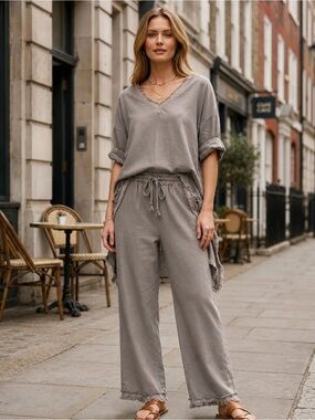 SM212 | Made in Italy Satin Detail Wide Leg Pants